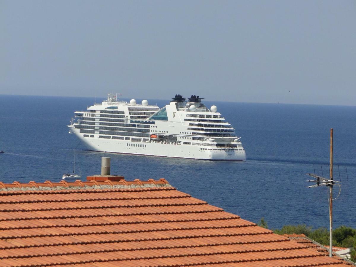 Radojka Hotell Primošten Exteriör bild